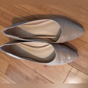Franco Sarto BRAND NEW flats, nude color, size 8